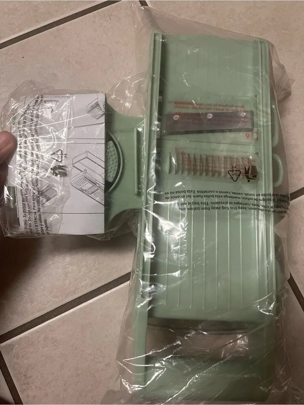 8-Piece Green Kitchen Slicer and Grater Set